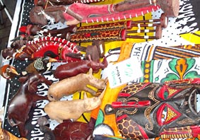 Holzschnitzereien aus Kenia